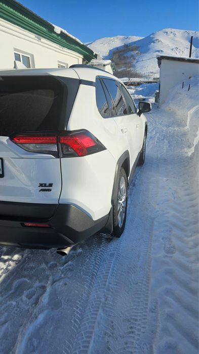 Продам авто Rav 4