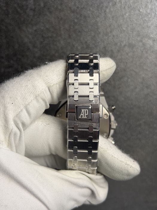 Audemars Piguet 42mm