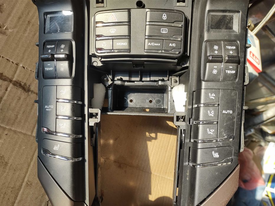 Централна Конзола Климат Контрол 7P5864375 Porsche Cayenne 3.0D 92A/EG22/2012