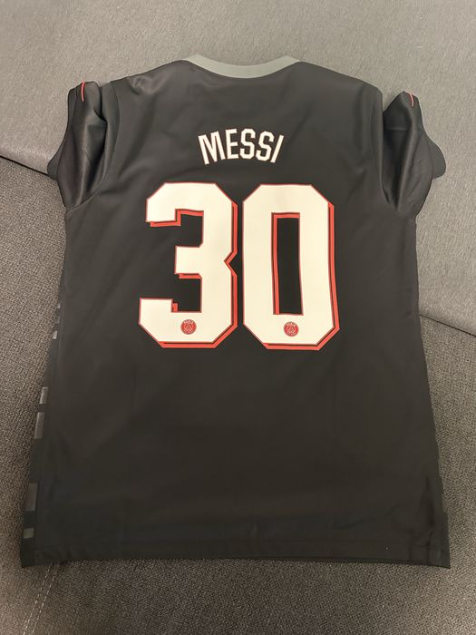Vand tricou Messi PSG