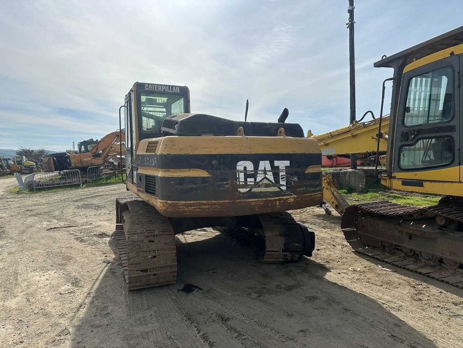 Dezmembrez excavator Caterpillar 320 BL