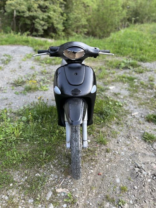 Vand sau schimb scuter piaggio liberty 125 4timpi in stare perfecta de functionare