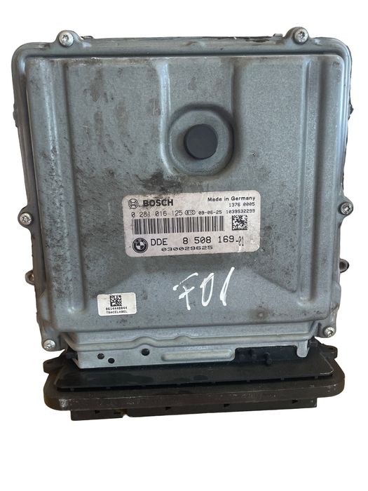 ECU modul/unitate de control motor BMW 7 F01, F02, F03, F04 2008 - 201