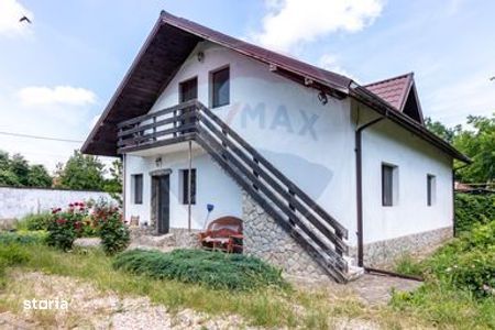 Vila spațioasă cu teren generos în Tomșani, Dâmbovita