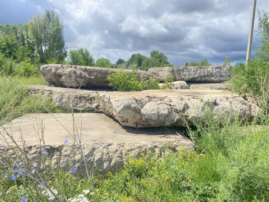 Отдам даром бетонные блоки