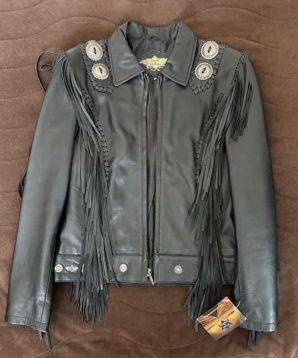 Дамско кожено яке. Ново ! 100% Естествена кожа ! Размер  М.