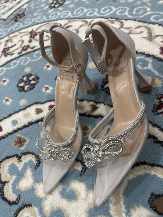 Женская обувь  туфли