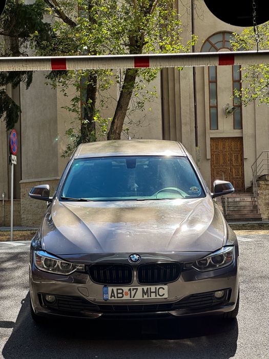 BMW Seria 3 2012 — imagine 2