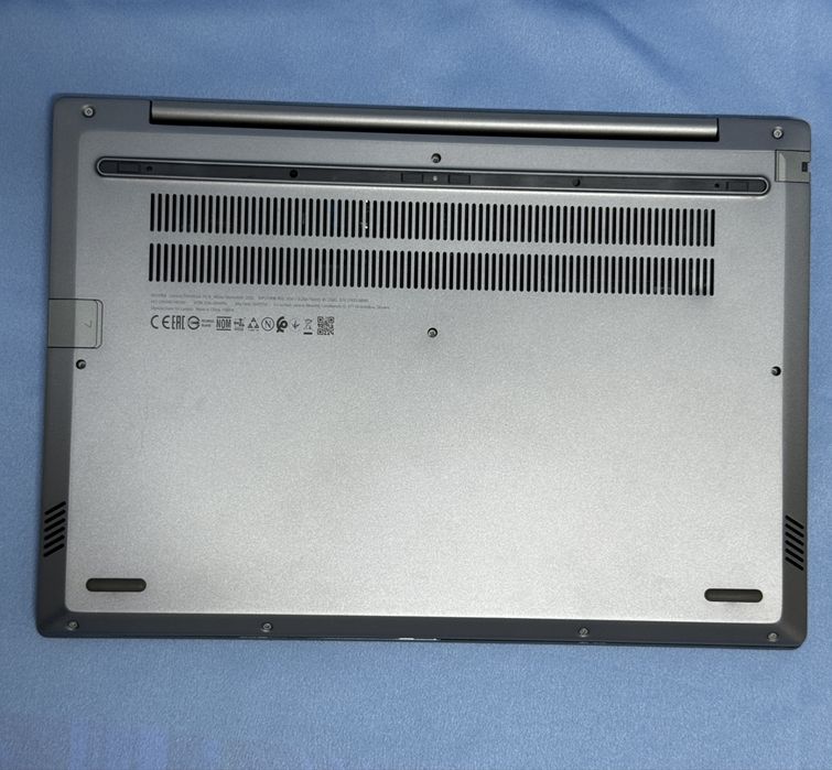 Ноутбук для работы и учебы Lenovo 2021г