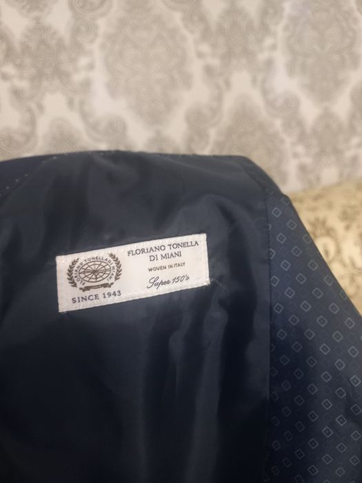 Продам мужской костюм