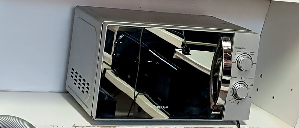 Продам зеркальную микроволновку