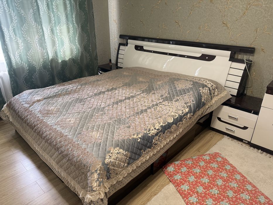 Продам кровать двуспальную