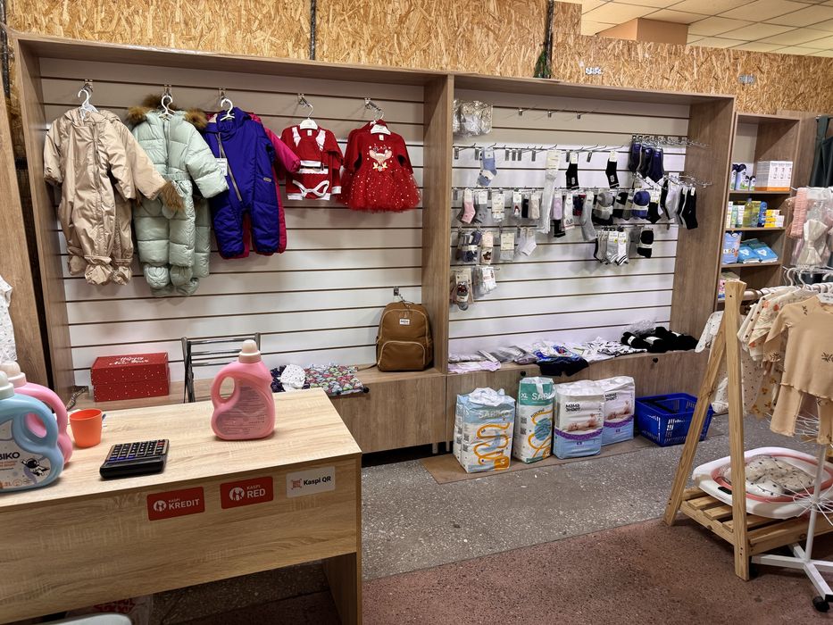 продам витрины,стеллаж