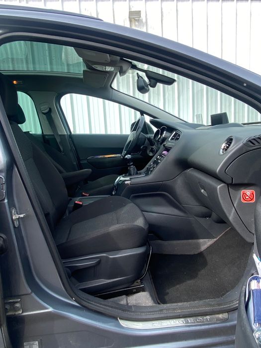 Peugeot 5008 7 locuri 2.0 HDI