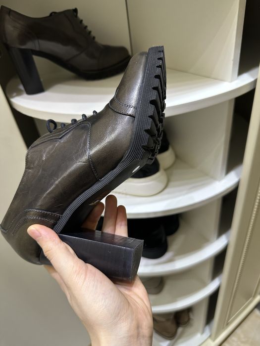 Продам обувь De robert (Итальянский бренд)