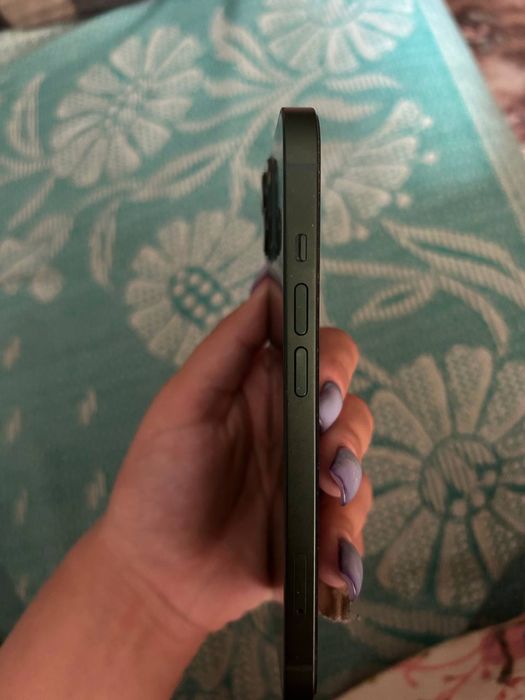 Iphone 13 зелёный