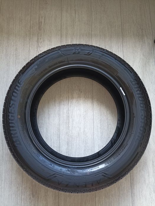 RAV4 Bridgestone Alenso  H/L 33 225/18/60