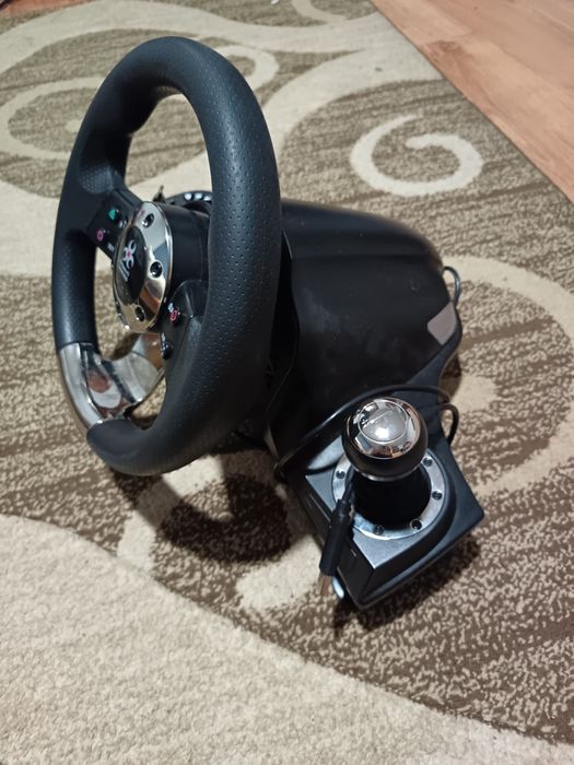 Volan gaming Myria cu pedale compatibil PC-PS