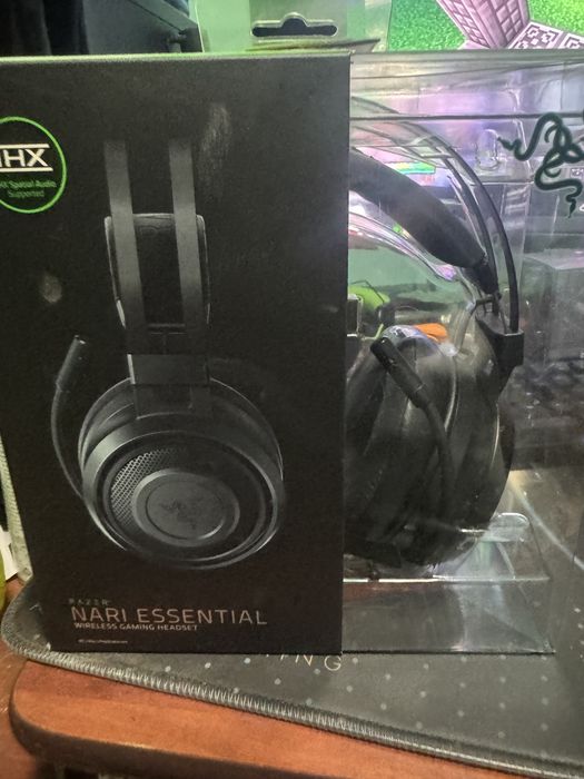 Casti Razer Nari Essential port de incarcare stricat