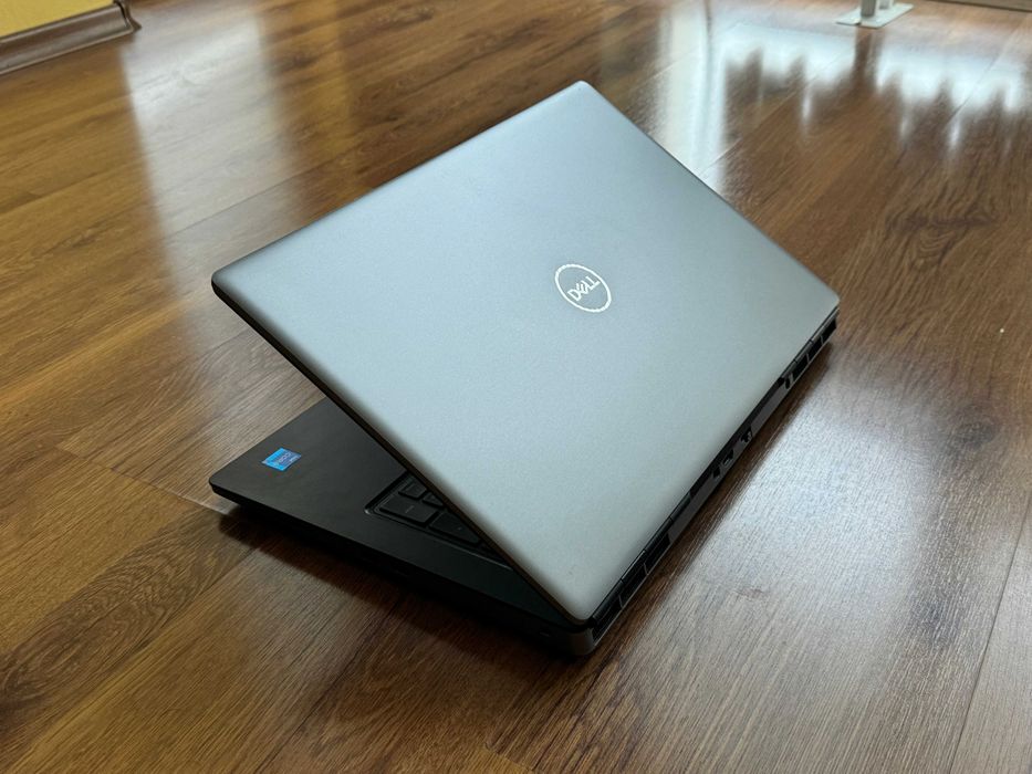 17.3' i9-11950H DELL Precision 7760 64GB DDR4/512GB NVMe/RTX A4000 8GB