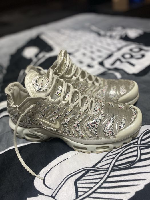 Продавам дамски маратонки Nike 44 номер