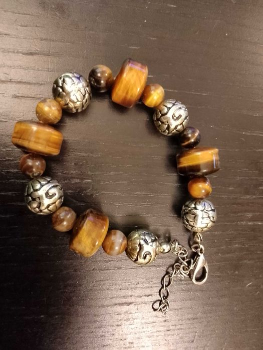 Елегантна дамска гривна