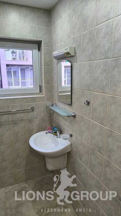 Дава се под наем Четиристаен апартамент в Варна, Погреби - 120 кв.м за 714 € - Снимка #18