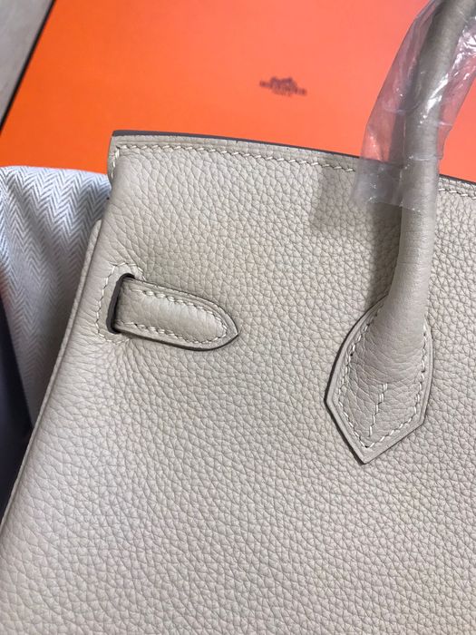 Дамска маркова чанта , естествена кожа