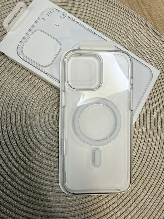 Калъфи за iphone 16 pro max