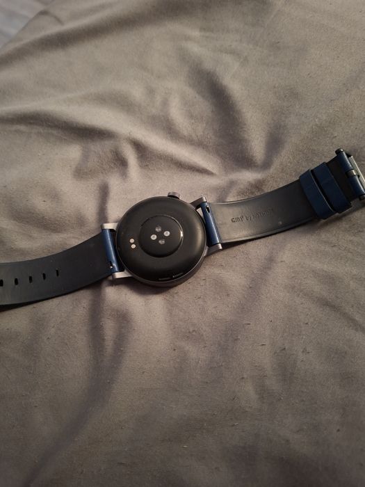 Продам часы CMF Watch умные часы