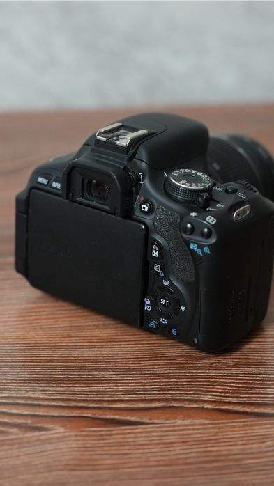 Canon 600d в отличном состояний