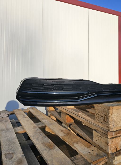 Оригинален S line заден дифузьор за audi a7 c8