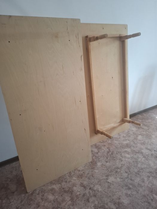 Два стола продаем