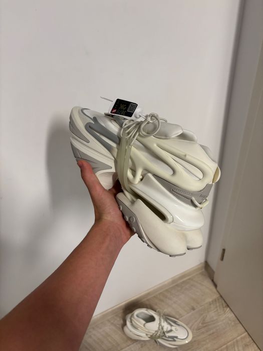 Balmain unicorn triple white