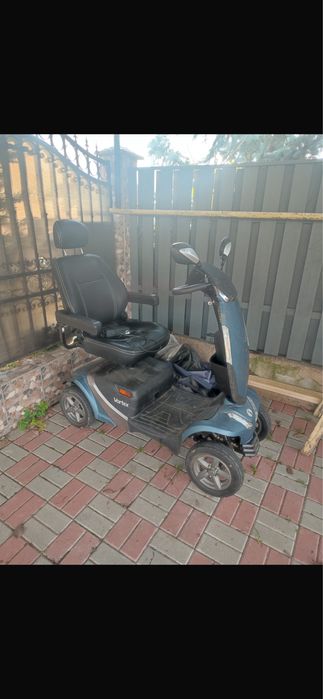 Motoscuter de persoane in vârstă