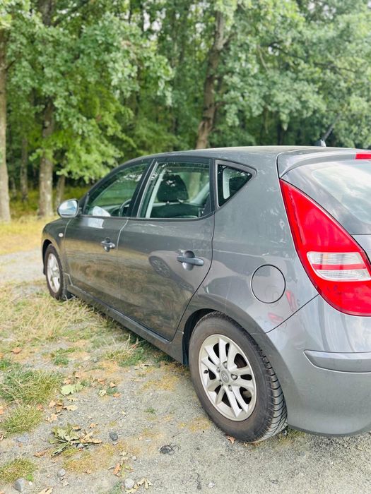 HYUNDAI i30 2011 — imagine 3