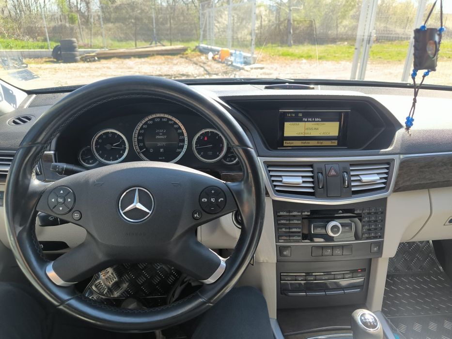 Мерцедес E220 CDI