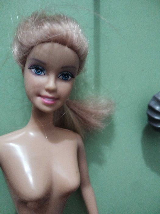 Продам куклу с набором одежды