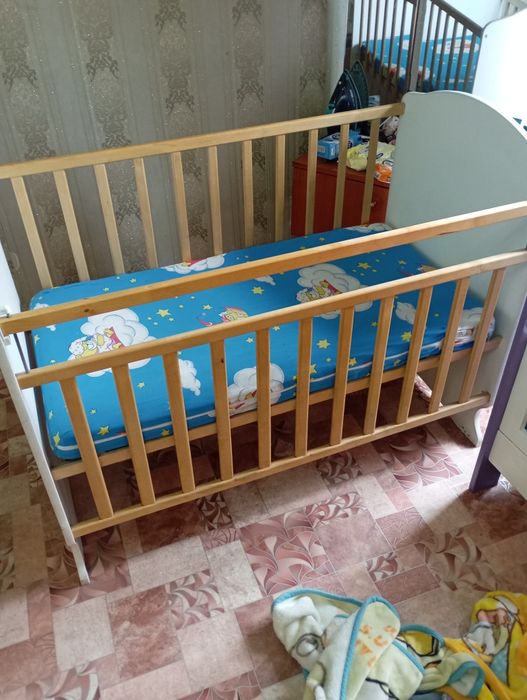 Отдам даром детскую кроватку