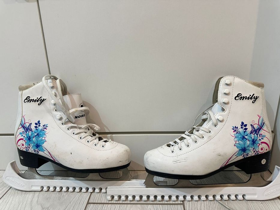 женские фигурные коньки