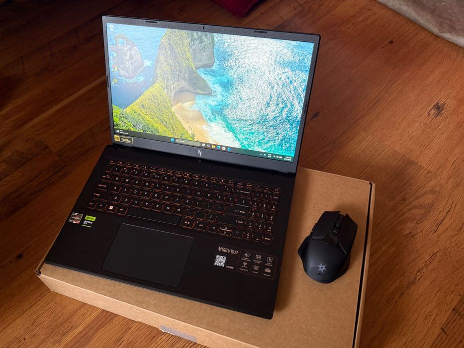 Laptop -gaming-NOU- Acer Nitro V15 AI