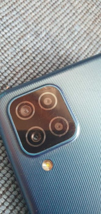 Samsung a12.