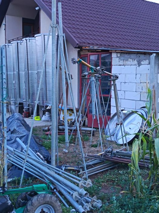 Aspersoar și trepied pentru irigat