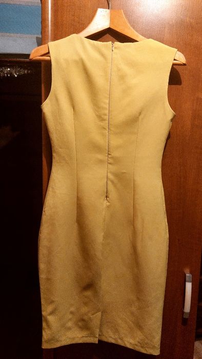 Женское платье..