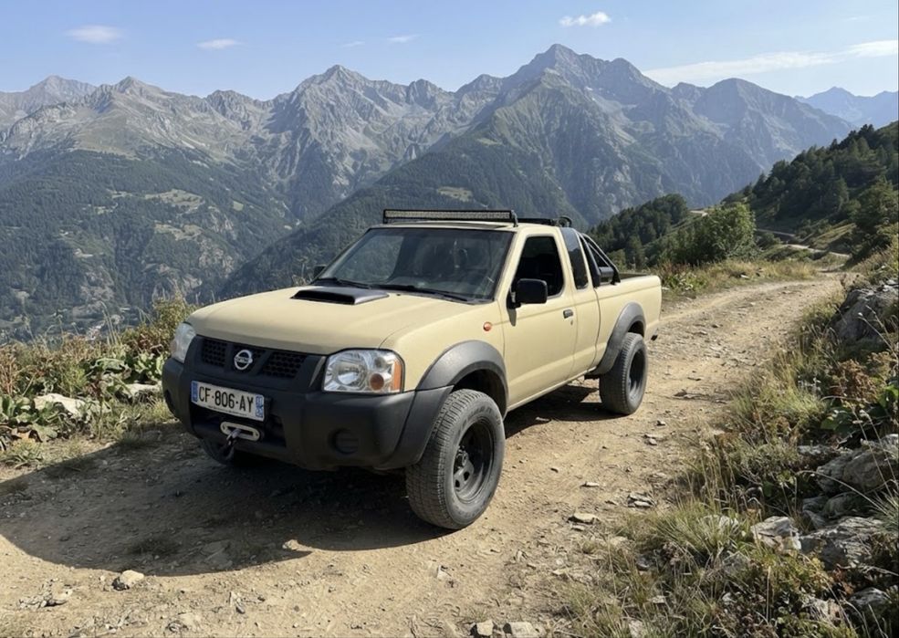 NISSAN NP300 Pickup 2013 — imagine 4