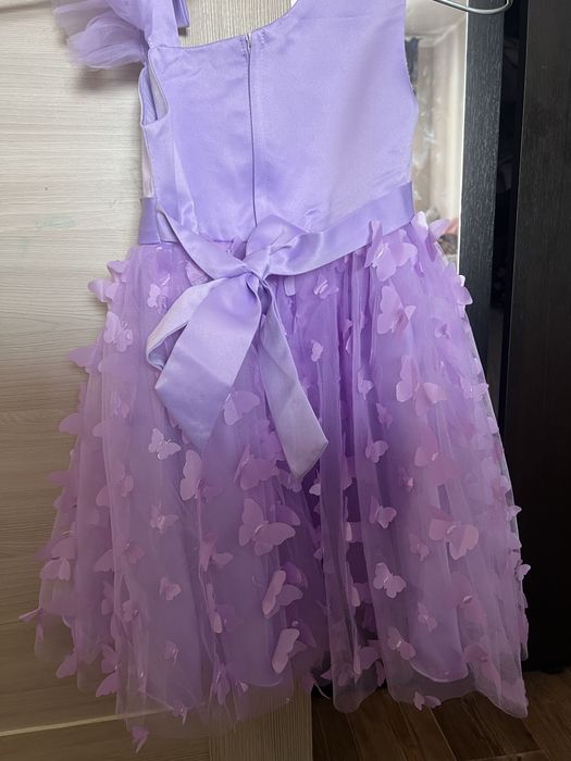 Нарядные платья для девочки