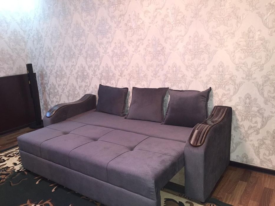 Диван для дома и гостиной
