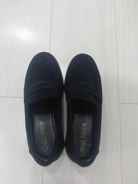 Продам лоферы, практически новые