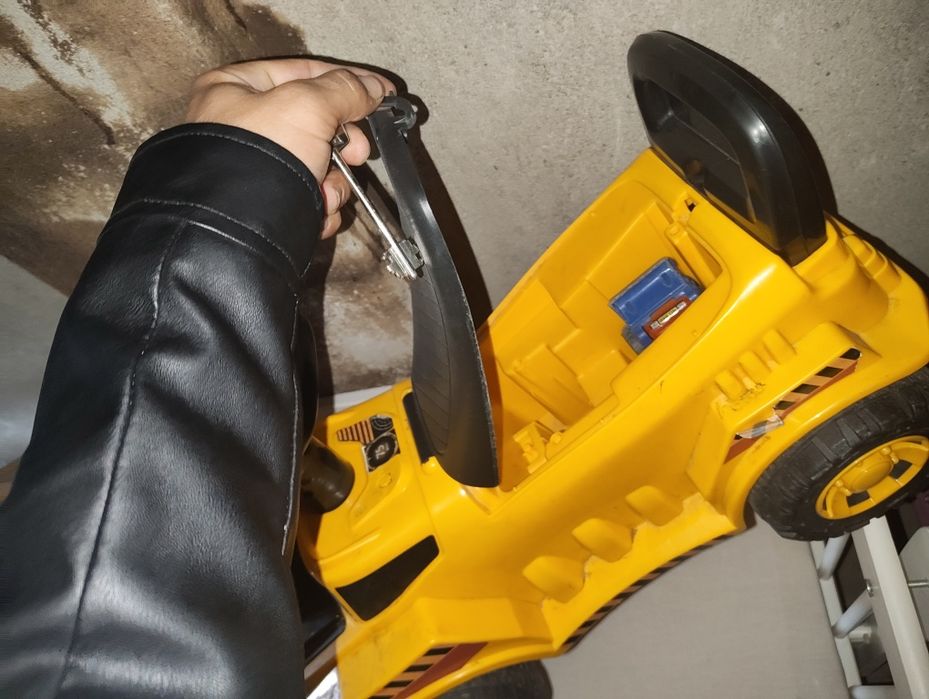 Детски багер за бутане