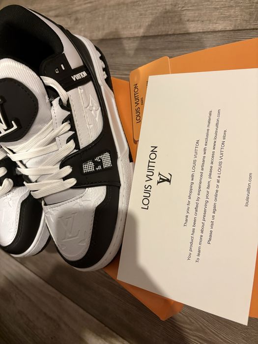 Adidasi Louis Vuitton